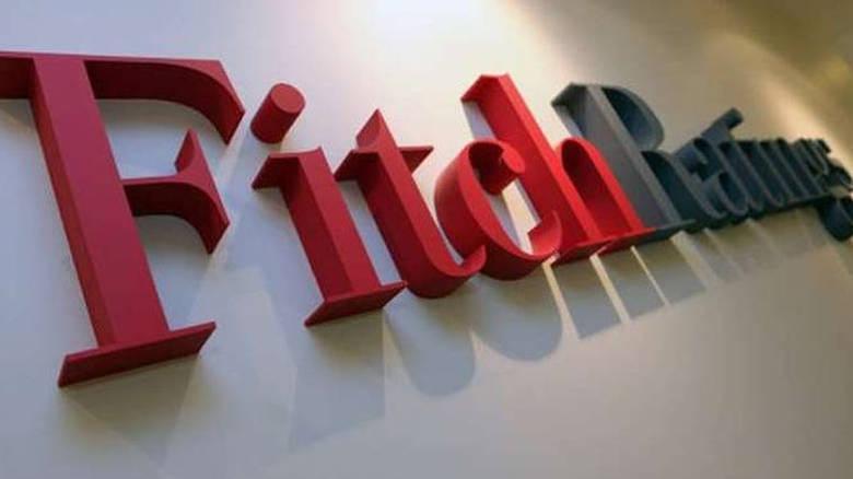 Fitch: Περικόπτει τις εκτιμήσεις για την τουρκική οικονομία Η κατακόρυφη πτώση της λίρας θα οδηγήσει σε έναν εξορθολογισμό της τουρκικής οικονομίας μέσω χαμηλότερης ανάπτυξης και συρρίκνωσης του