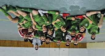 ΚυΠΕΛΛΟ FUTSAL Πριν από την έναρξη του τελικού, τις διαγωνιζόμενες ομάδες χαιρέτισαν εκ μέρους της ΚΟΠ οι