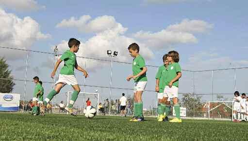 GRASSROOTS Παιδικά Πρωταθλήματα σε όλες τις επαρχίες από την ΚΟΠ και όμιλος χωρίς βαθμολογία Χρόνο μετοχρόνοκαιμεοδηγότις εμπειρίες από προηγούμενες