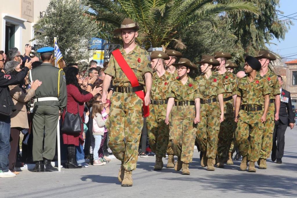Στις 15 Δεκεμβρίου θα λάβει χώρα η χριστουγεννιάτικη χοροεσπερίδα μας στην αίθουσα του κτιρίου μας, και ελπίζουμε να