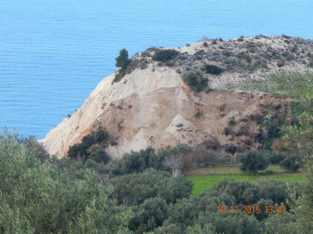 Τομή στην περιοχή του Αθανίου που