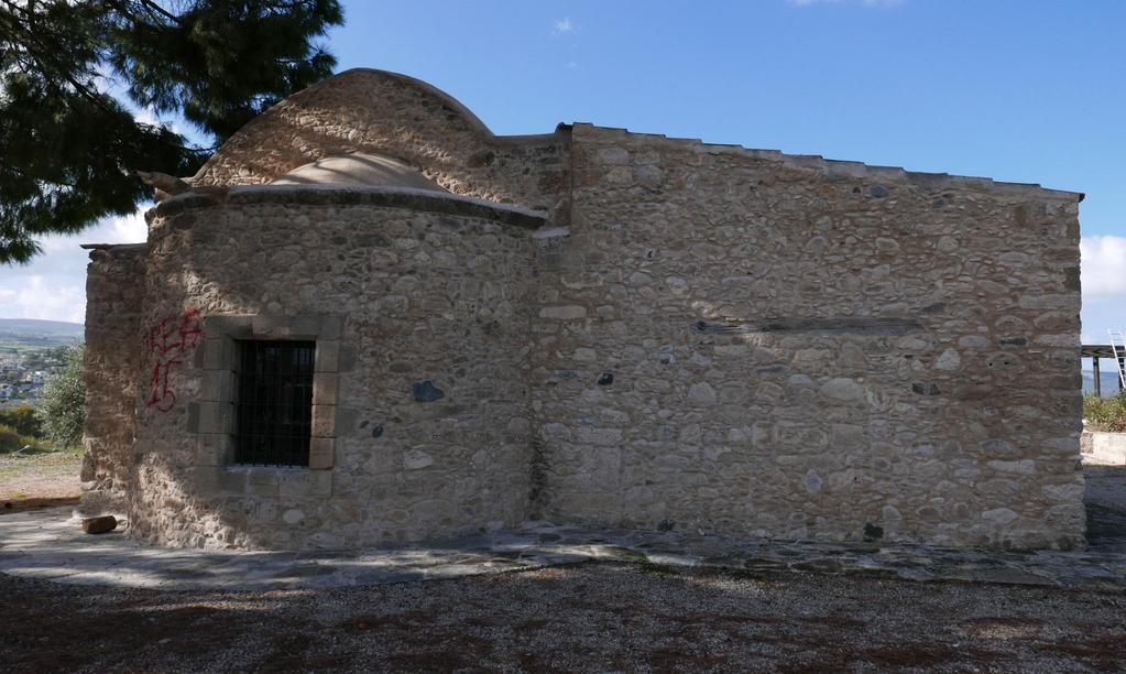 Το 1997 έγινε έρευνα στο εσωτερικό του ναού και αποκαλύφθηκαν τέσσερα