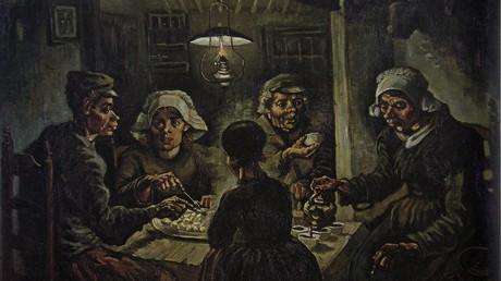 Οι Πατατοφάγοι ολοκληρώθηκαν από τον Van Gogh τον Απρίλιο του 1885 στην Ολλανδία και πολλοί υποστηρίζουν ότι πρόκειται για το πρώτο του σημαντικό έργο.