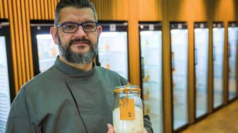 συνδυάζει την εμπειρία μας στη γεύση, τα αρώματα, τη ζύμωση και τις ποικιλίες των ψωμιών. Στόχος μας να δείξουμε πώς τα αρώματα των προζυμιών επηρεάζουν τη γεύση και την υφή τους.