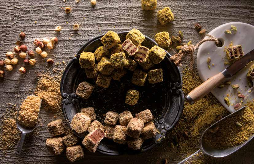 ΖΑΧΑΡΟΠΛΑΣΤΙΚΗ Carré Bouchée Παντεσπάνι Tegral Sponge Choco Αυγά Νερό 1 kg 600_g 200_g Μέθοδος_Παρασκευής Ρίχνουμε στον κάδο του μίξερ όλα τα υλικά και χτυπάμε με το σύρμα για 1 σε αργή ταχύτητα και