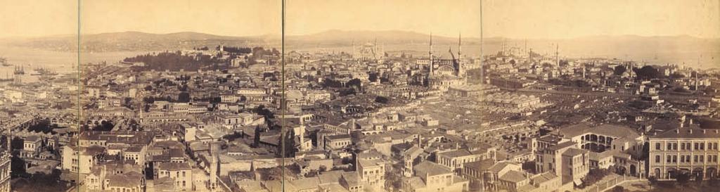 κολλημένα σέ χαρτόνια (τό πρῶτο καί τό τελευταῖο χαρτόνι μέ μικρές φθορές). 800-1.200 402 Ἄλμπουμ μέ φωτογραφίες ἀθηναϊκῶν μνημείων (15) καί γλυπτῶν (9).