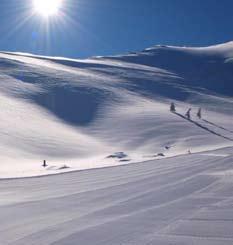 ΟΙΚΟθέμα 9 Χιονοδρομικό Κέντρο Μαινάλου Το βουνό των θρύλων και των παραδόσεων. Το Μαίναλο ένα ιδιαίτερα σημαντικό σημείο συνάντησης της φύσης, της ιστορίας και του πολιτισμού.