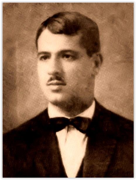ΜΑΝΩΛΗΣ ΧΡΥΣΑΦΑΚΗΣ (ΦΥΣΤΙΞΗΣ) (1895 1972) ΣΥΝΘΕΤΗΣ ΣΤΙΧΟΥΡΓΟΣ ΟΡΓΑΝΟΠΑΙΚΤΗΣ Γεννήθηκε στη Σμύρνη το 1895 και κατάγονταν από οικογένεια μουσικών. Ο πατέρας του έπαιζε τσέλο.