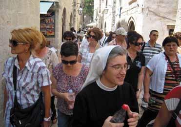 Trpimira 7, Split, web: http://www.
