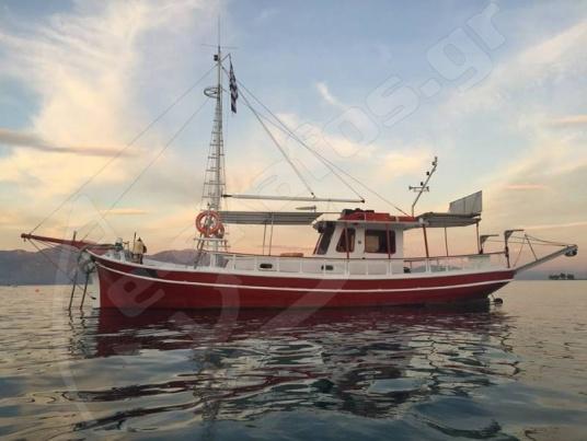 με μεγαλύτερο βύθισμα από τα αντίστοιχα Περάματα. Μεταξύ του Περάματος και του Τσερνικιού διαμορφώθηκαν και τα Τσερνικοπεράματα με απλοποιημένη πλώρη και πρύμη απ ότι τα Περάματα.