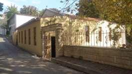 Αντιγόνη ΕΚΚΛΗΣΙΑ ΓΕΝΝΗΣΕΩΣ ΤΗΣ ΘΕΟΤΟΚΟΥ Ιστορική Αναδρομή Στην αρχή οι κάτοικοι εκκλησιάζονταν στην Ιερά Μονή Μεταμορφώσεως Σωτήρος.