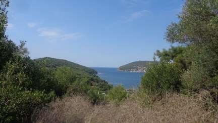 Χάλκη Ανηφορίζοντας στην Θεολογική