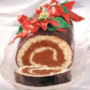Οι Γάλλοι υσιάφνοτν ένα παπαδοςιακό κέικ ςσο ςφήμα κούσςοτποτ, σο οποίο ονομάζεσαι «φπιςσοτγεννιάσικορ κοπμόρ».