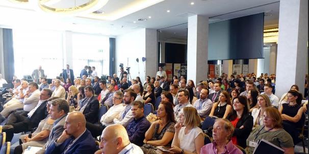 Το Export Summit VI προσέλκυσε το ενδιαφέρον επιχειρηματιών και στελεχών από όλη την Ελλάδα, εκπροσώπων φορέων, της ακαδημαϊκής κοινότητας και της πολιτικής, ενώ μεγάλη ήταν η απήχηση του Συνεδρίου