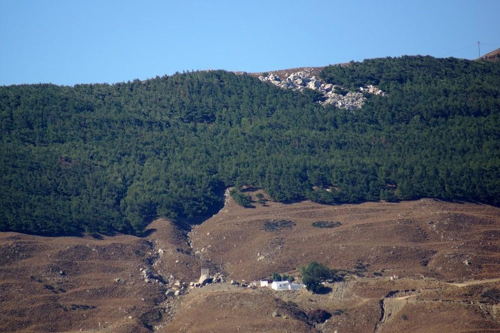 καφέ, εξαιτίας των ιζημάτων,τα καθαρά νερά των βουνών. Αυτές οι επιπτώσεις μπορεί να παραμείνουν για χρόνια και απαιτούν δαπανηρή αποκατάσταση.