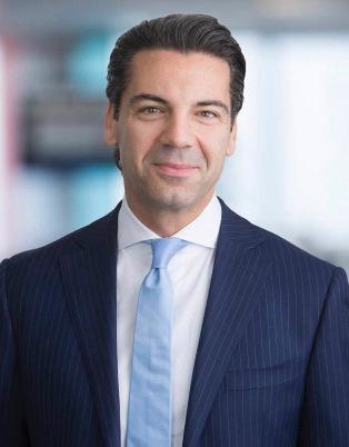 Ο κ. David Schamis, Founding Partner & Chairman of Investment Committee - Atlas Merchant Capital, ανέφερε: Στην Atlas Merchant Capital εστιάζουμε στις επιχειρήσεις χρηματοπιστωτικών υπηρεσιών, ιδίως