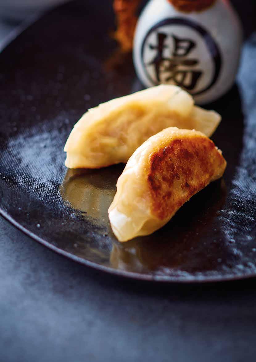 GYOZA TORI Gyoza Unlike the Chinese, the Japanese eat gyoza with an accompaniment of soya or rice to combine the flavours better.