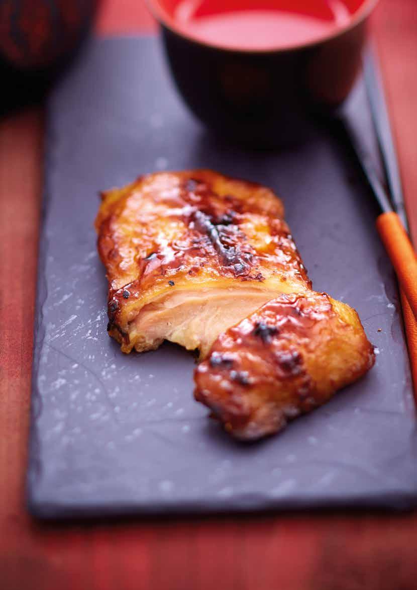 OOKII TORI Souzai A traditional Japanese meal is composed of a starter based on rice, with a soup, a main course and two side dishes.
