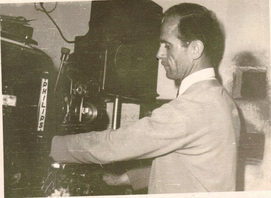Αριστερά: ΟΛΥΜΠΙΟΝ, 1962
