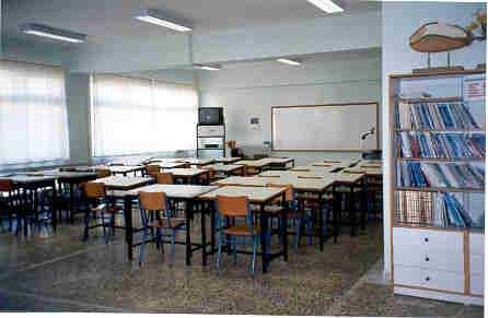 Εργαστήριο Τεχνολογίας4 ου ΓΕΛ. ισόγειο (κτήριο α) (πηγή :Προσωπικό αρχείο Α.
