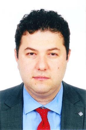 Καρύδης αναγνώρισε πως έχει υπάρξει αισθητή βελτίωση τα τελευταία δύο χρόνια, τονίζοντας, όμως, πως ο συγκεκριμένος αριθμός παραμένει ιδιαίτερα υψηλός και πως δεν πρέπει να υπάρξει εφησυχασμός. Ο κ.