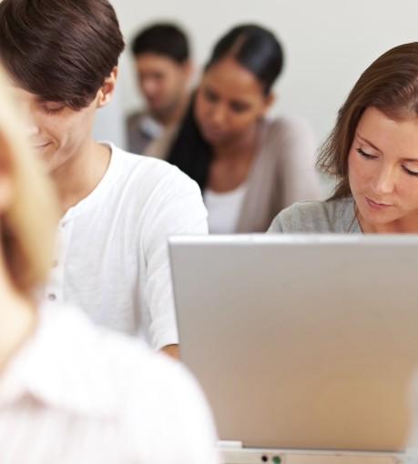 7 QAE Evaluation Μεταπτυχιακό Διοίκησης Επιχειρήσεων με ειδικεύσεις στη Διαχείριση και στις Μεταπτυχιακό Πρόγραμμα Περιεχόμενο και Διάρκεια Το πρόγραμμα είναι ευέλικτο και παράλληλα μοναδικό αφού