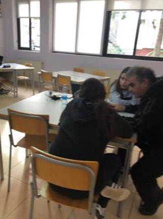 Όπως μπορούμε να δούμε όλοι οι μαθητές είχαν δουλειά να κάνουν και