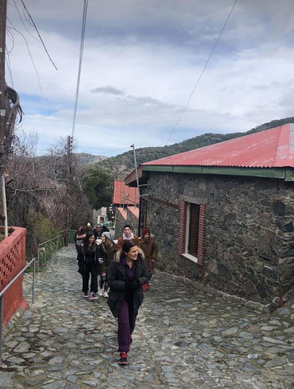 φιλοξενία και γνώσεις που παρείχε στους μαθητές του Λυκείου Αγίου Ιωάννη