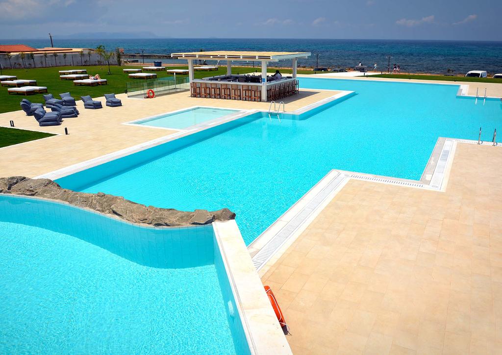INSULA ALBA RESORT & SPA, ΗΡΆΚΛΕΙΟ, ΚΡΉΤΗ Επικόλληση και αρμολόγηση πλακιδίων με προϊόντα SikaCeram Το θέρετρο Insula Alba είναι ένα νέο ξενοδοχειακό συγκρότημα 5 αστέρων στο Ηράκλειο Κρήτης.