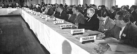 Το συνέδριο του Bretton Woods Λίγο πριν το τέλος του Β ΠΠ τον Ιούλιο του 1944, οι αντιπρόσωποι 44 κρατών-μελών των Ηνωμένων Εθνών συνήλθαν στην πόλη Bretton Woods της Πολιτείας New Hampshire των Η.Π.Α.