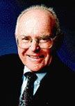 Νόµος του Moore Ο Gordon Moore προέβλεψε (1965, 1975) την συρρίκνωση του µεγέθους των transistors και το διπλασιασµό