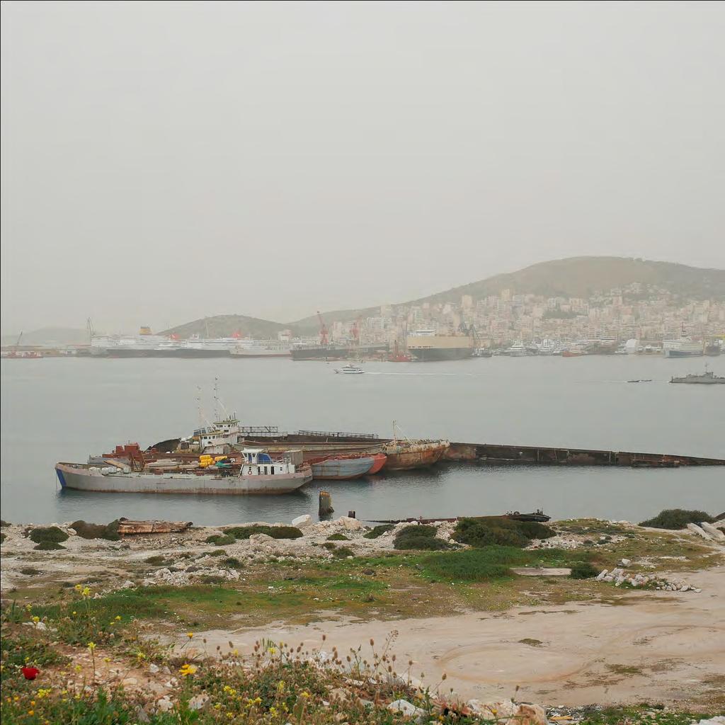 Εικ. 33. Ναυάγια πλοίων στη βόρεια άκρη της Κυνόσουρας στην ακτή του λατομείου.