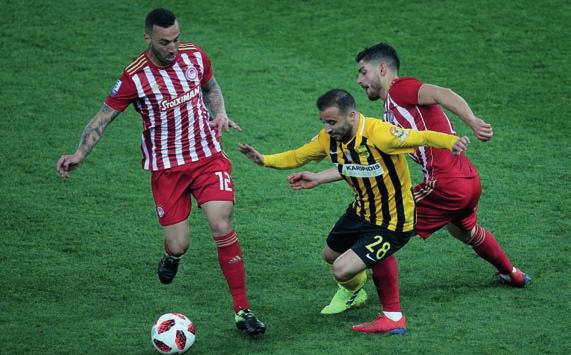 ΠΑΡΟΥΣΙΑΣΗ ΑΝΤΙΠΑΛΟΥ ΚΥΡΙΑΚΗ 17 ΜΑΡΤΙΟΥ 2019 Ο «αιώνιος» αντίπαλος ΟΟλυμπιακός Σύνδεσμος Φιλάθλων Πειραιώς (ΟΣΦΠ) ιδρύθηκε στις 10 Μαρτίου 1925 από τη συγχώνευση δύο σωματείων, του Αθλητικού και