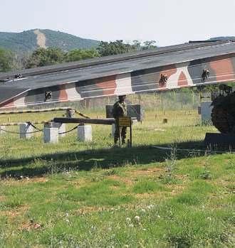 πλων Τεθωρακισµένων και Μηχανικού.