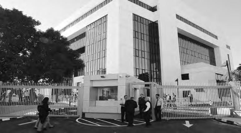Αράπογλου έχει εγκατασταθεί στην Τράπεζα Κύπρου και έχει αναλάβει την καθοδήγηση της Επιτροπής Διορισμών, η οποία ετοιμάζει τα κριτήρια για αξιολόγηση των υποψηφίων.