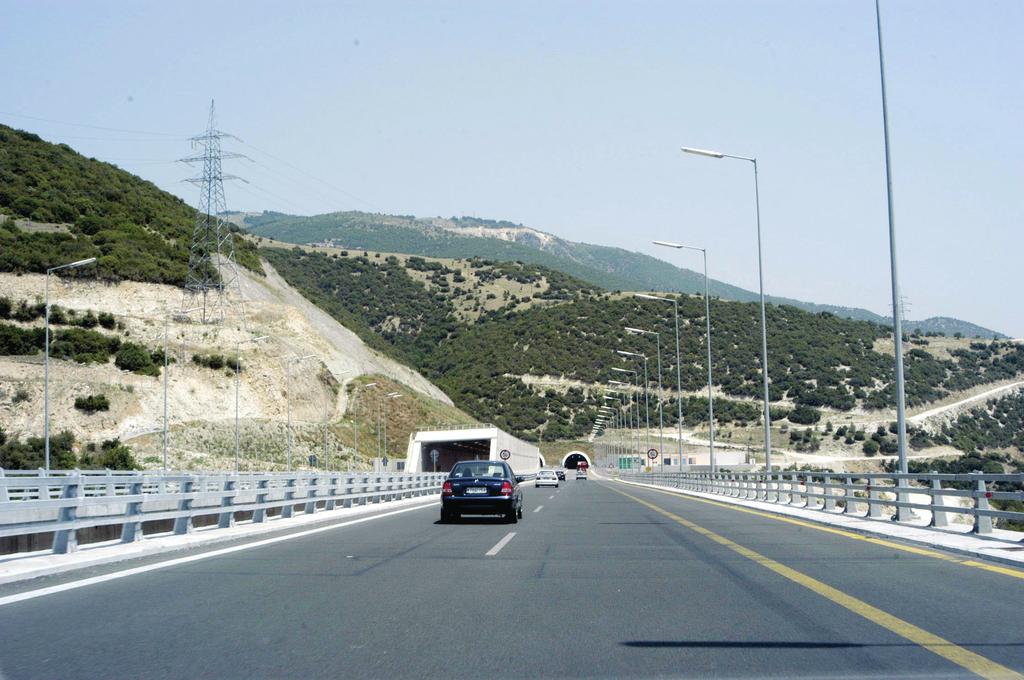 ΣΥΝΕΝΤΕΥΞΗ Συνέντευξη ασχοληθούν σε αυτά τα έργα 30-40.