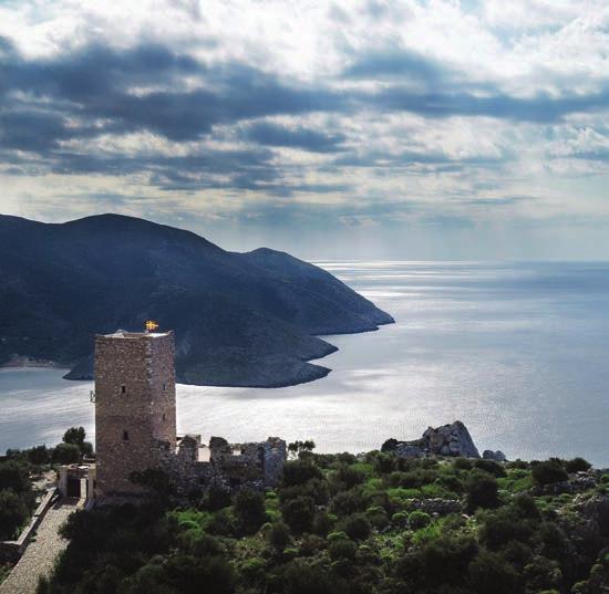 Καθώς θα το περπατάμε, θα νιώσουμε τη λάμψη της πολιτείας που είχε μια όψη μυθική, στολισμένη όπως ήταν με τα αριστουργηματικά γλυπτά του Δαμοφώντα.