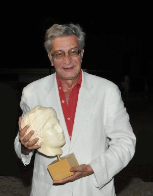 8 Δεκέμβριος 2009, ΦΙΛΟΤΕΛΙΚΑ ΧΡΟΝΙΚΑ, Περίοδος Β, αρ. 8 Ο Α. Βιρβίλης.