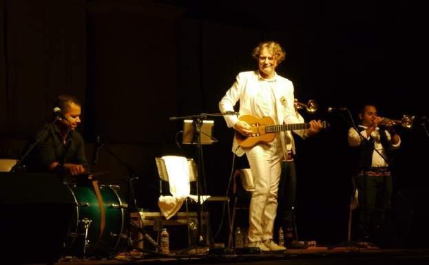 Goran Bregović and Wedding & Funeral Band Post Modern Jukebox Με δφναμθ από ζξω Θ Κεντρικι κθνι του Φεςτιβάλ Μονισ Λαηαριςτϊν το καλοκαίρι του 2017 είχε τθν ευτυχία να φιλοξενιςει (ςε ςυνκικεσ μάλλον