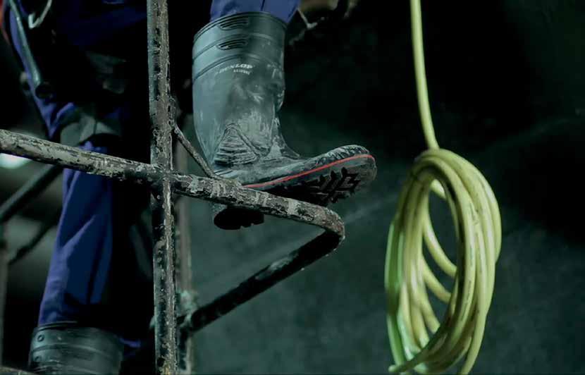 ΤΕΧΝΟΛΟΓΙΑ Acifort = Acide + Comfort (Οξύ + Άνεση). Είναι ένα μίγμα PVC και καουτσούκ ειδικά σχεδιασμένο για κάθε επιμέρους βιομηχανία.