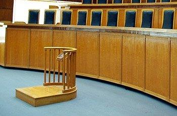Αλλάζουν όλα στα πειθαρχικά συμβούλια των εκπαιδευτικών Tα Νέα 07-12-2011 Δικαστές θα αποφασίζουν για τα παραπτώματα δασκάλων και καθηγητών Ρεπορτάζ: Νίκος Μάστορας Κατηγορία: κατοχή υλικού παιδικής