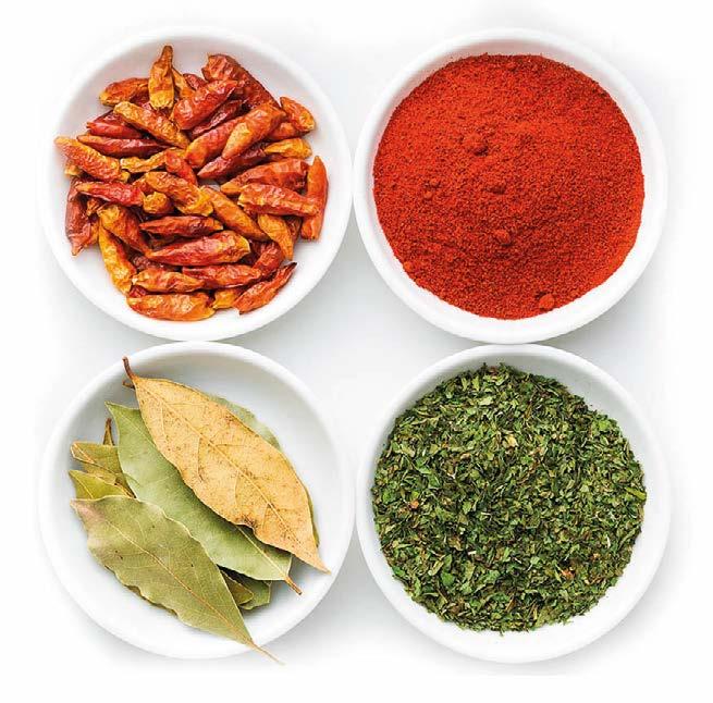 Five - Spices Γλυκάνισος, σετσουάν, κανέλα και άλλα μπαχαρικά διαμορφώνουν ένα καρύκευμα που δίνει ιδιαίτερο χαρακτήρα στο γευστικό αποτέλεσμα.