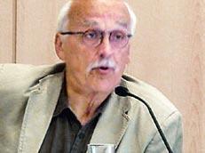 Ο John Fritz έλαβε το διδακτορικό του δίπλωμα στη Φιλοσοφία από το Πανεπιστήμιο Duquesne το 2013, όπου επίσης έλαβε το Μ.Α. το 2008.
