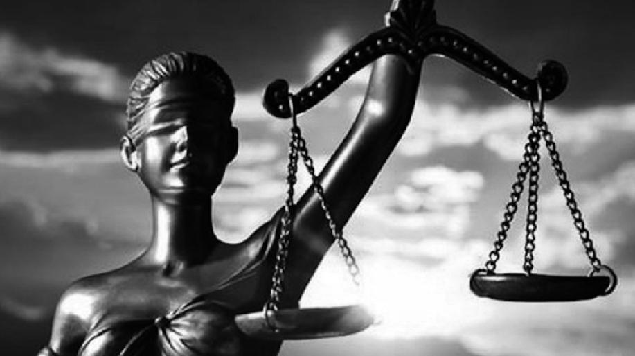 Περί δικαίων και αδίκων Εγκλήματα κατά της ψυχής Σύμφωνα με το άρθρο 14 του Ποινικού Κώδικα, έγκλημα είναι πράξη άδικη και καταλογιστέα στον δράστη της που τιμωρείται από το νόμο.