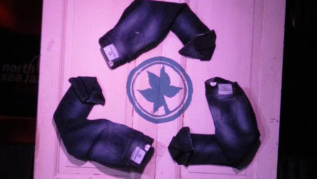H Eταιρεία Mud Jeans, στο Βέλγιο, νοικιάζει παντελόνια τζιν προς 5 ευρώ το μήνα.