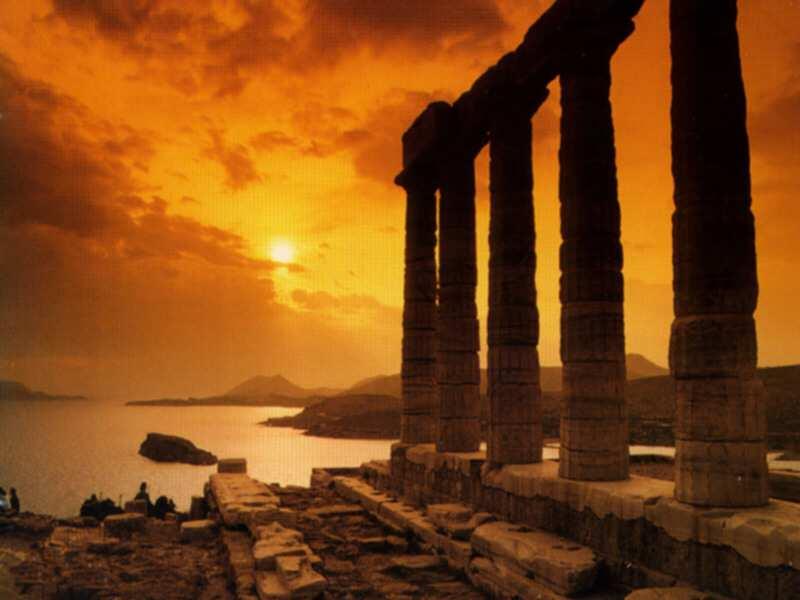 Νηστεία σελαούςτηςαρχαιότητας Η νηστεία αποτελεί ανατολική συνήθεια. Στους αρχαίους ασιατικούς λαούς και στουςαιγυπτίουςτηνηστείατηνεπέβαλλανθρησκευτικοίλόγοι.