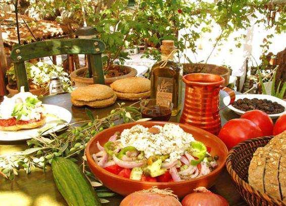 Κύριαχαρακτηριστικάνηστείας Με τη νηστεία ελαχιστοποιείται η κατανάλωση κορεσµένου