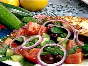 ΤρόφιµαΜεσογειακήςδιατροφής Η µεσογειακή διατροφή περιέχει - άφθονα