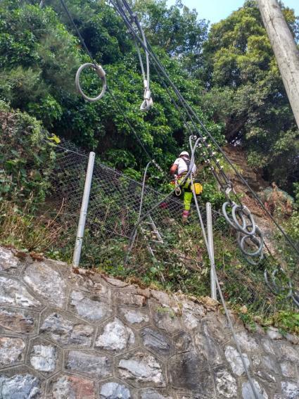 Επίσης διενεργήθηκε λεπτομερής έλεγχος όλων των συστημάτων των βραχοπαγίδων όπως στα συρματόσχοινα, στις ασφάλειες, στους αποσβεστήρες κλπ.