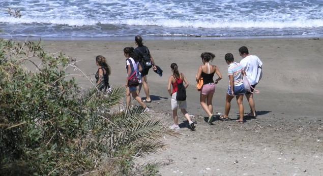 Τουρισμος Υιοθέτηση παραλίας Οι παραλίες είναι κύριο χαρακτηριστικό της Κύπρου και ο μεγαλύτερος τουριστικός προορισμός.